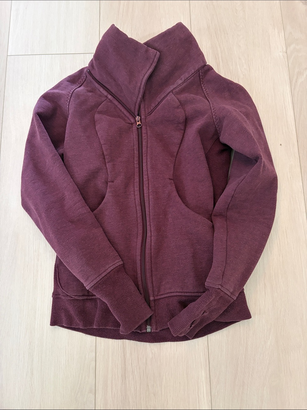 Lululemon Scuba hoodie, hip length, burgundy/maroon layer